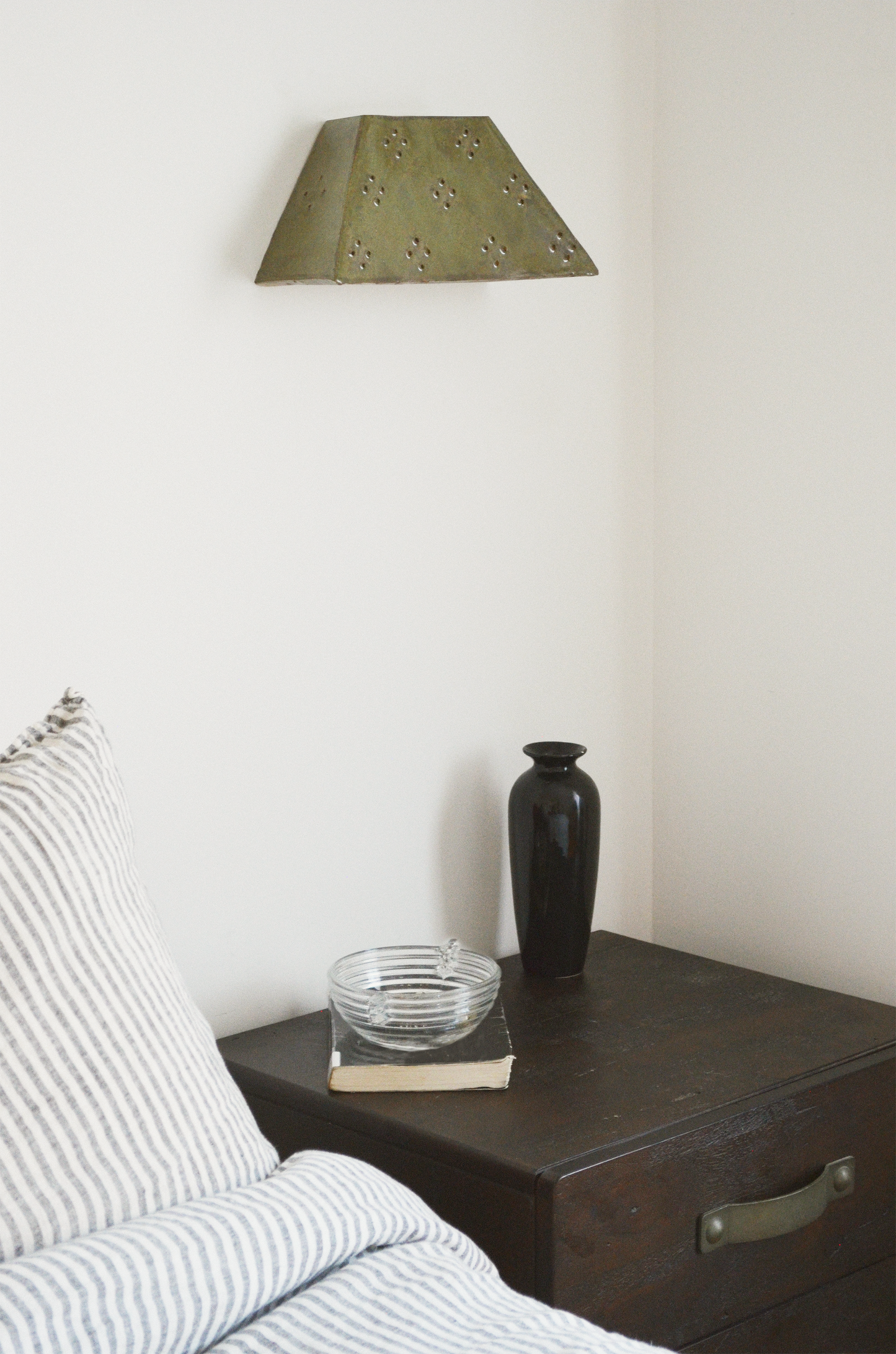 Sabinas Sconce | Up & Down